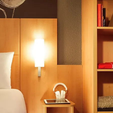 Ibis Sud