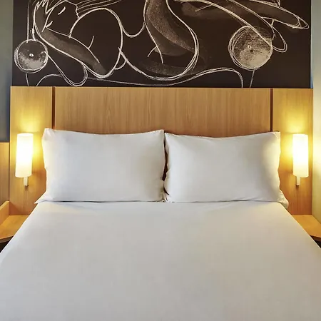 Ibis Sud Szálloda