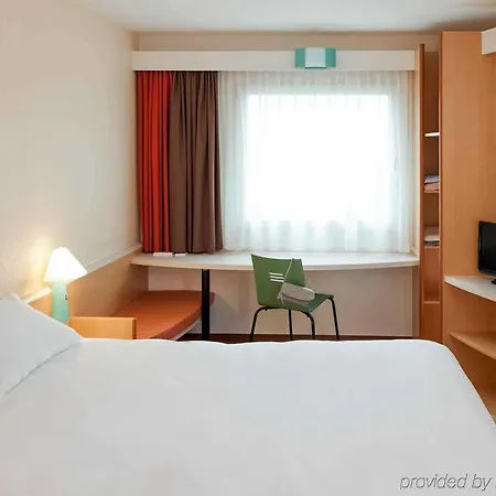 Ibis Sud Szálloda